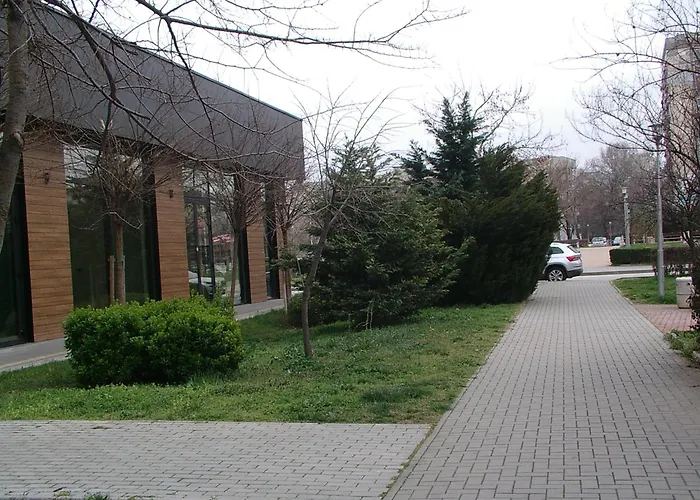 Апартамент Kalina With Free Private Parking *