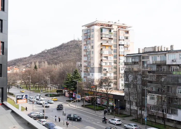 Апартамент Kalina With Free Private Parking Пловдив